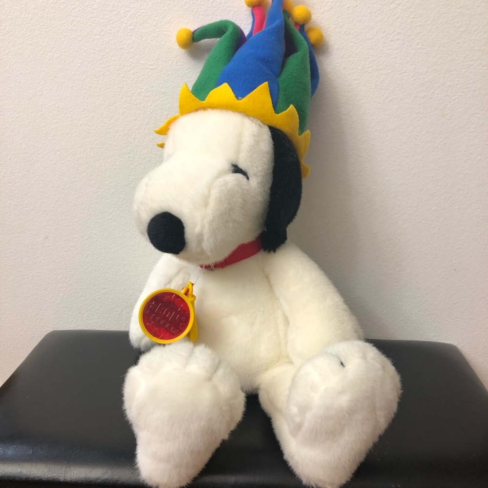 Vintage 2000 Macy’s Snoopy Millennium Jester Plush Peanuts Collectible
